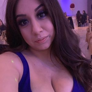 Meet your Posher, Yesenia